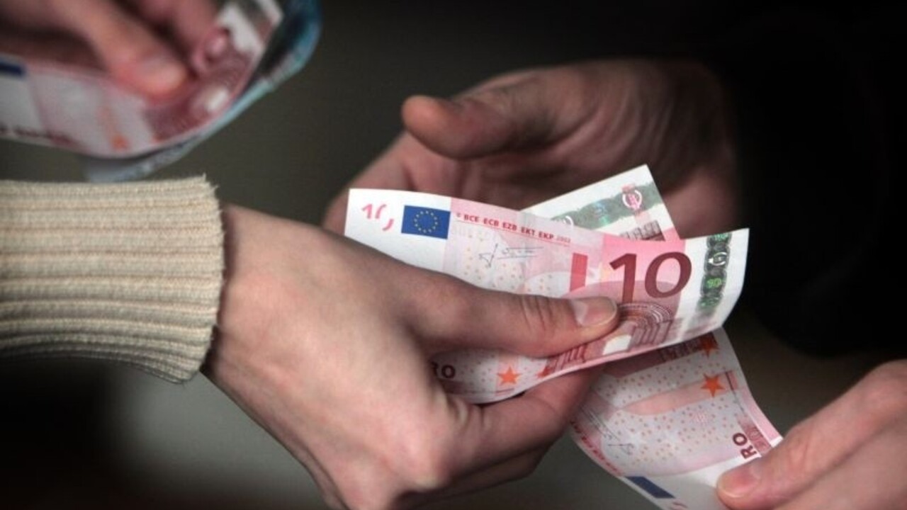 peniaze financie eurá eurobankovky (SITA)